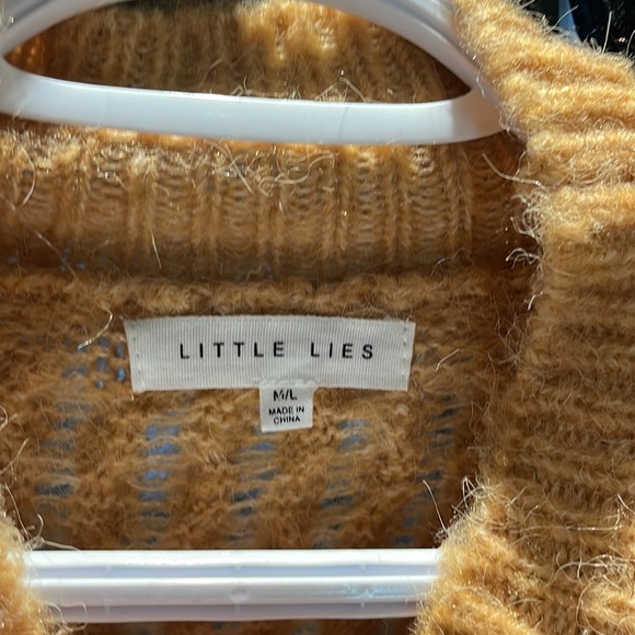 Mustard crewnwck sweater - Picture 3 of 3